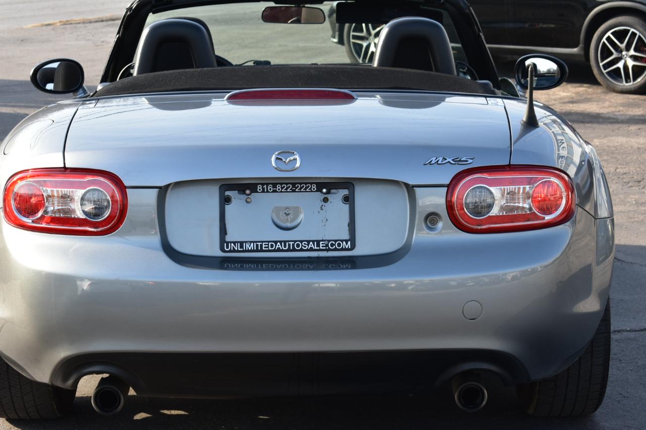 Mazda MX-5 Miata Sport AT 2015