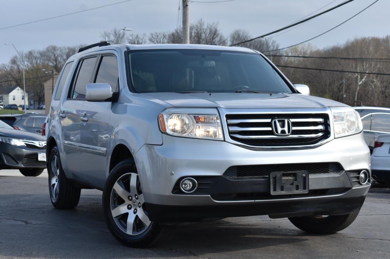 Honda Pilot Touring 4WD 5-Spd AT with DVD 2015
