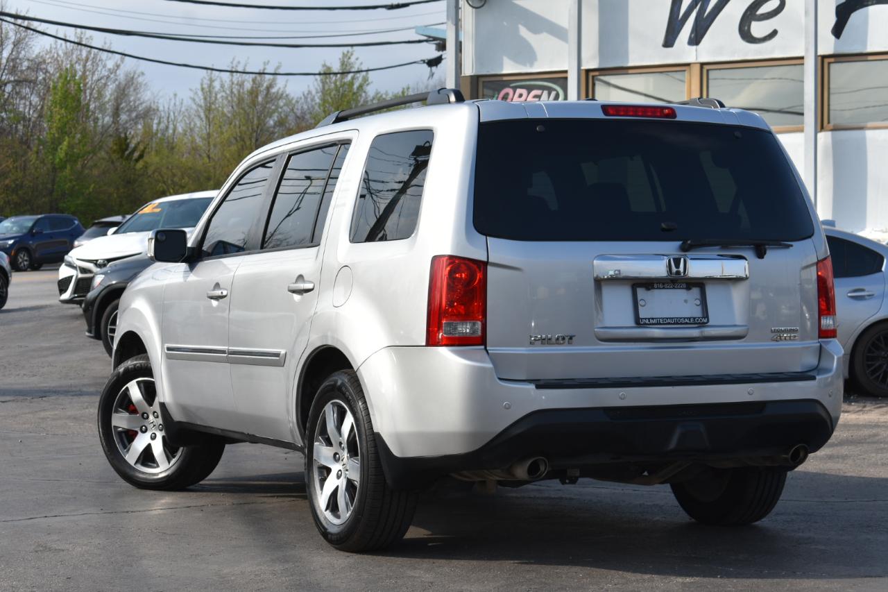 Honda Pilot Touring 4WD 5-Spd AT with DVD 2015