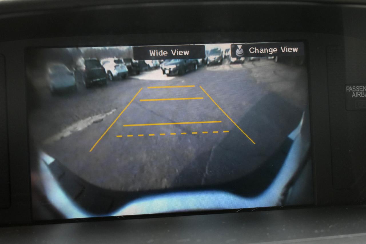 Honda Pilot Touring 4WD 5-Spd AT with DVD 2015