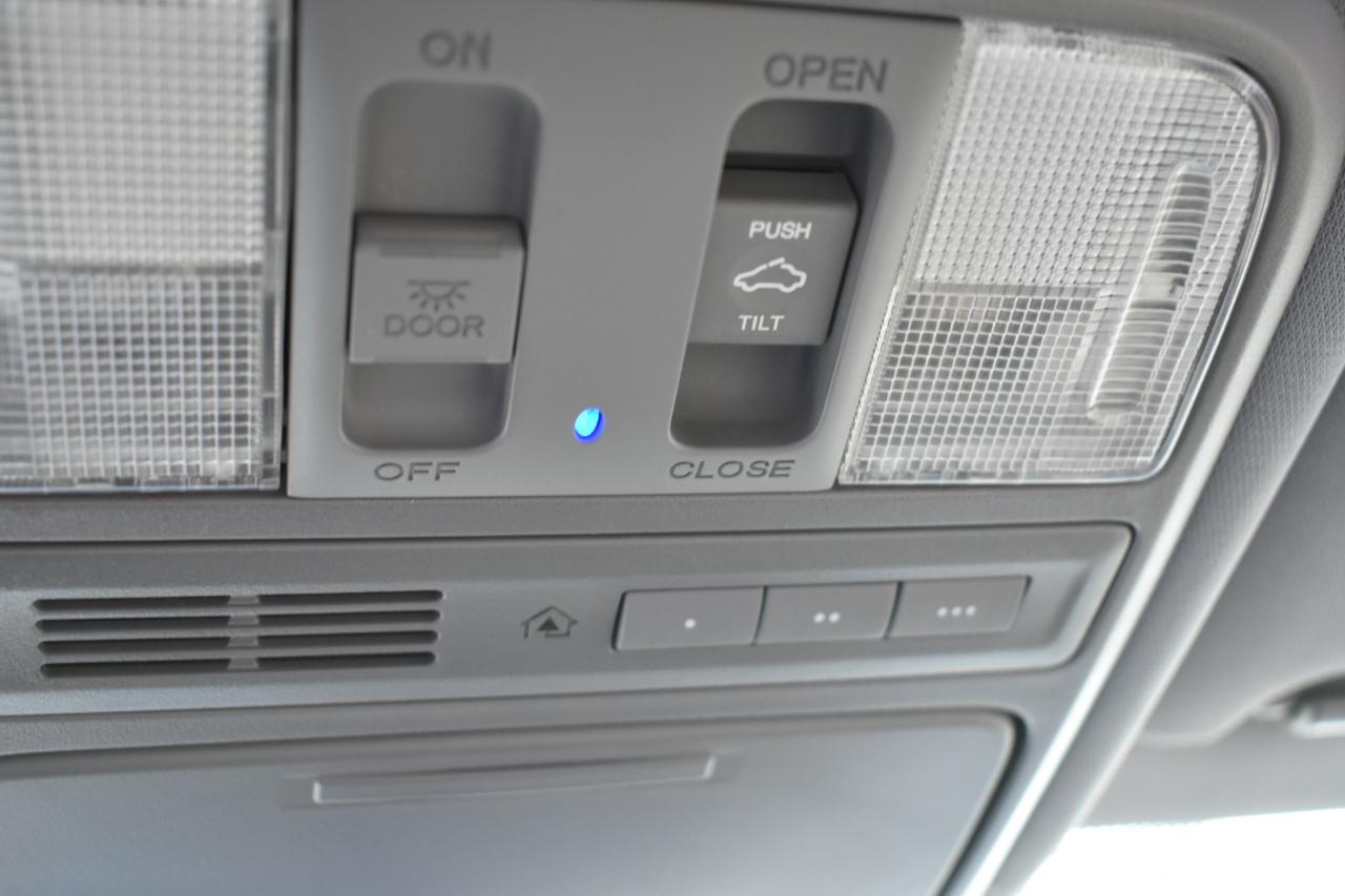 Honda Pilot Touring 4WD 5-Spd AT with DVD 2015