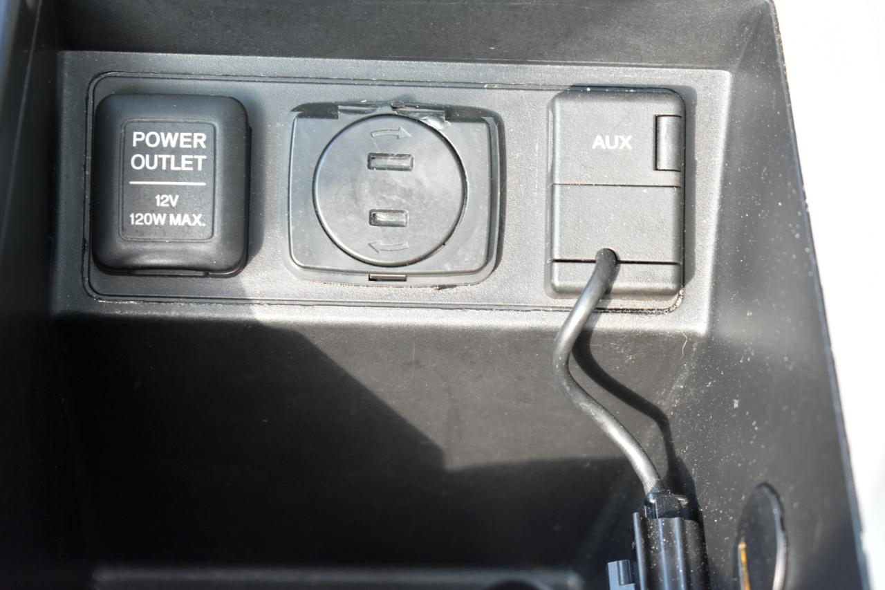 Honda Pilot Touring 4WD 5-Spd AT with DVD 2015