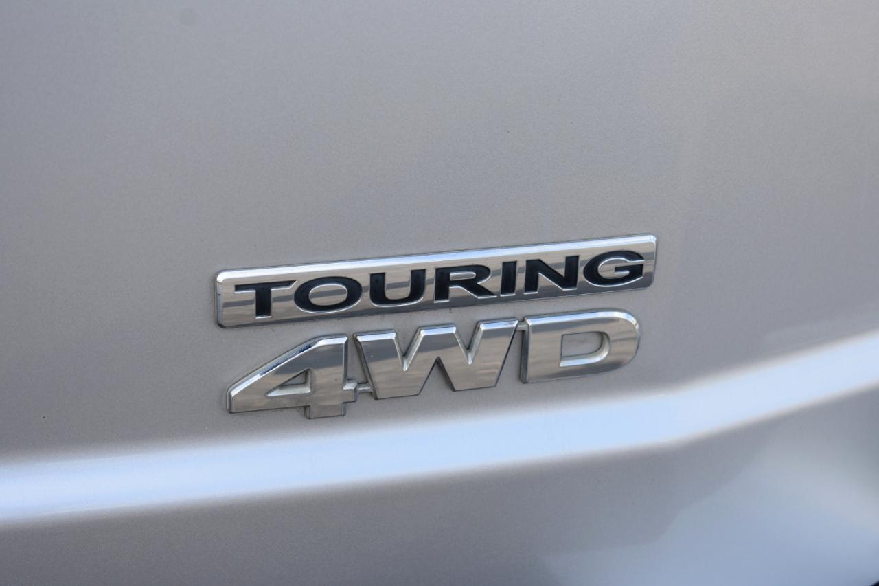 Honda Pilot Touring 4WD 5-Spd AT with DVD 2015