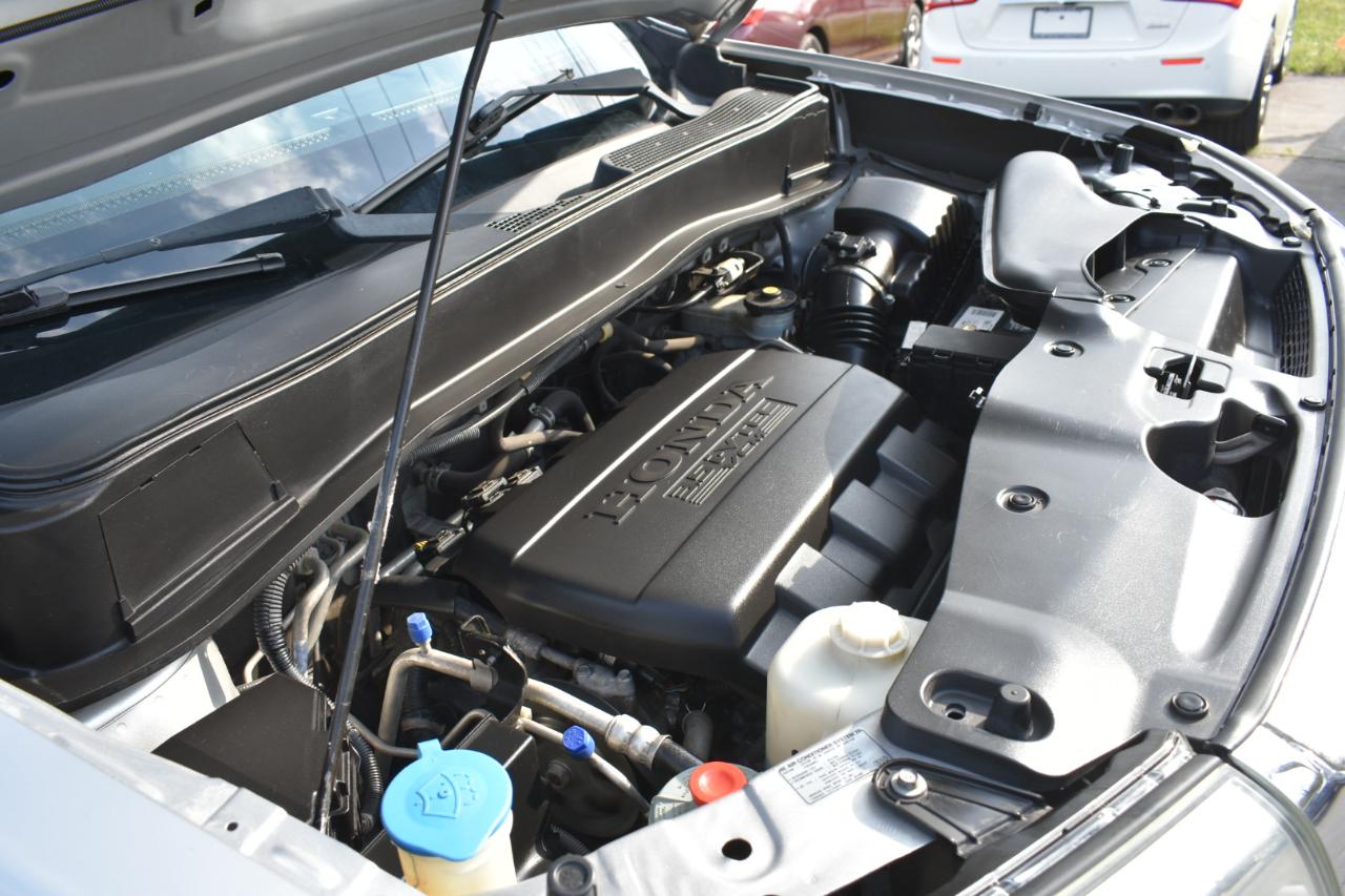 Honda Pilot Touring 4WD 5-Spd AT with DVD 2015