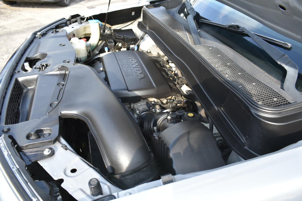 Honda Pilot Touring 4WD 5-Spd AT with DVD 2015