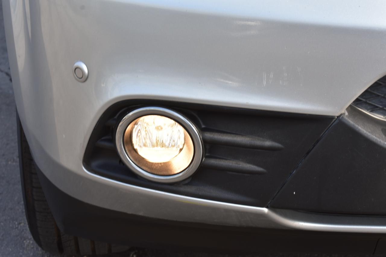 Honda Pilot Touring 4WD 5-Spd AT with DVD 2015