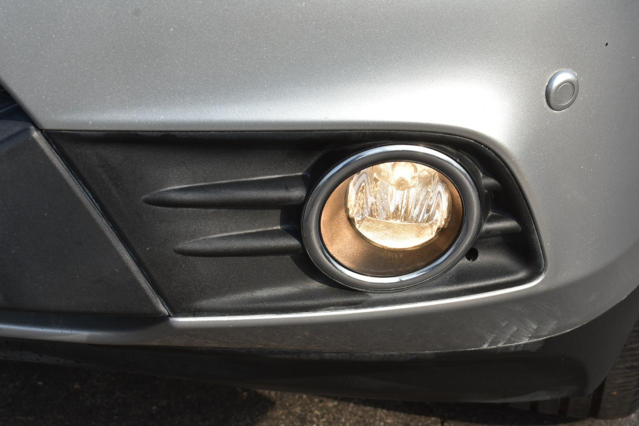 Honda Pilot Touring 4WD 5-Spd AT with DVD 2015