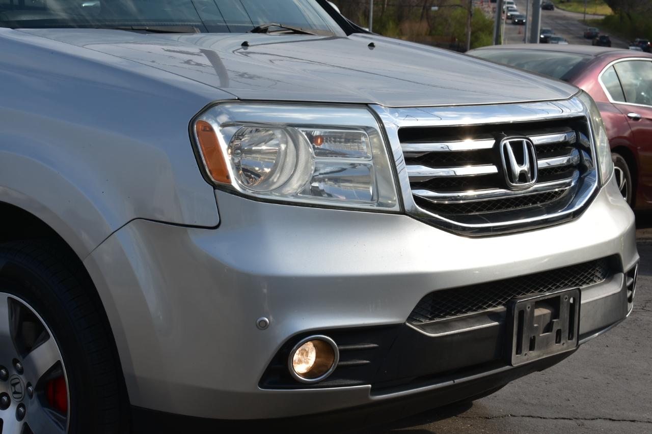 Honda Pilot Touring 4WD 5-Spd AT with DVD 2015