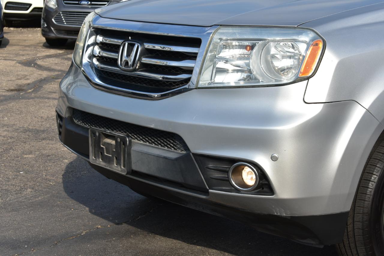 Honda Pilot Touring 4WD 5-Spd AT with DVD 2015