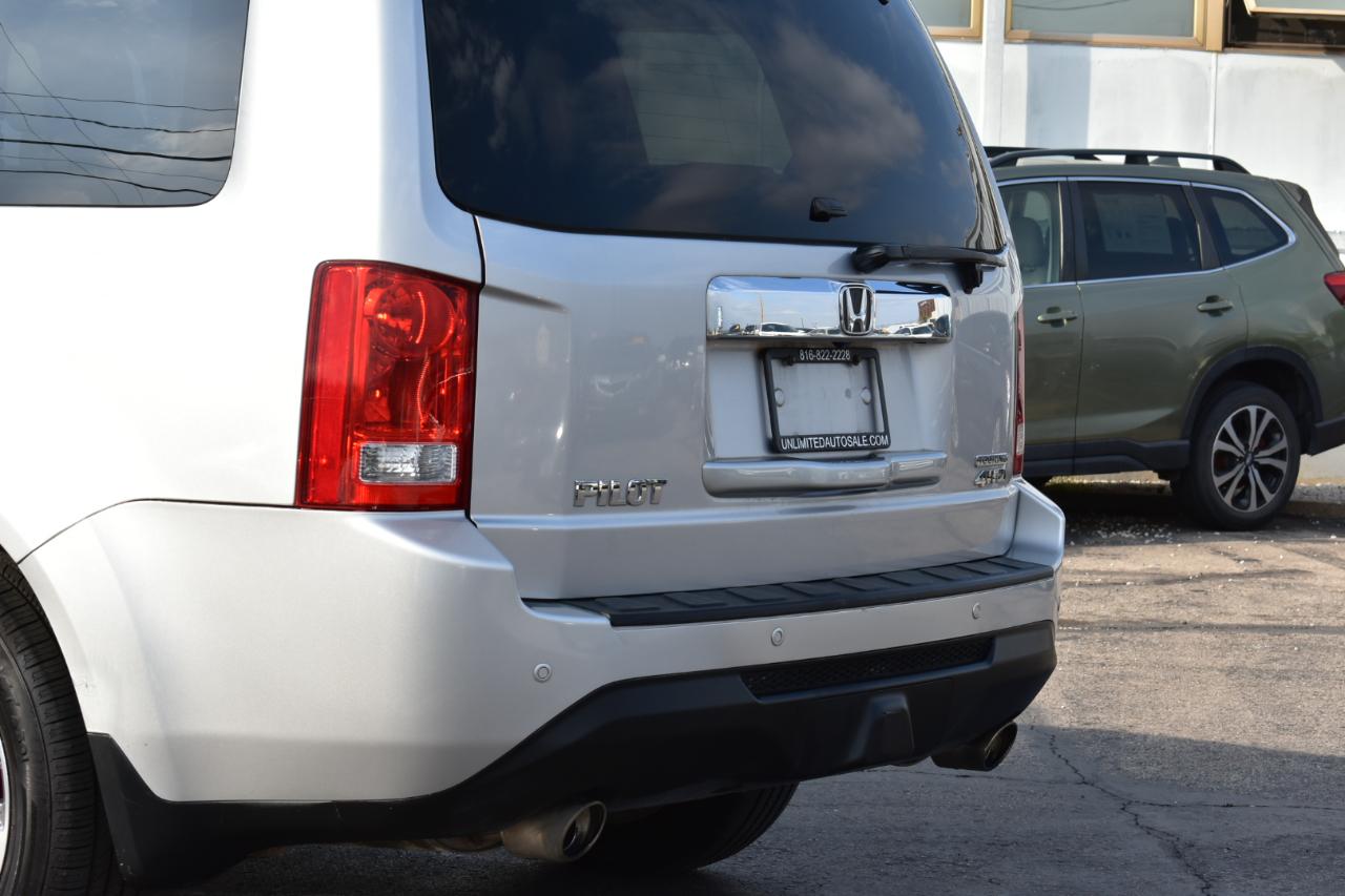 Honda Pilot Touring 4WD 5-Spd AT with DVD 2015