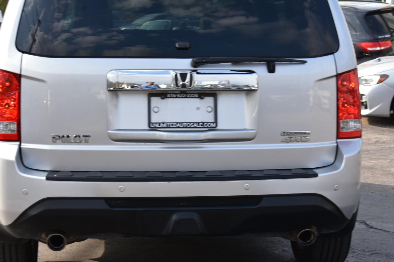 Honda Pilot Touring 4WD 5-Spd AT with DVD 2015