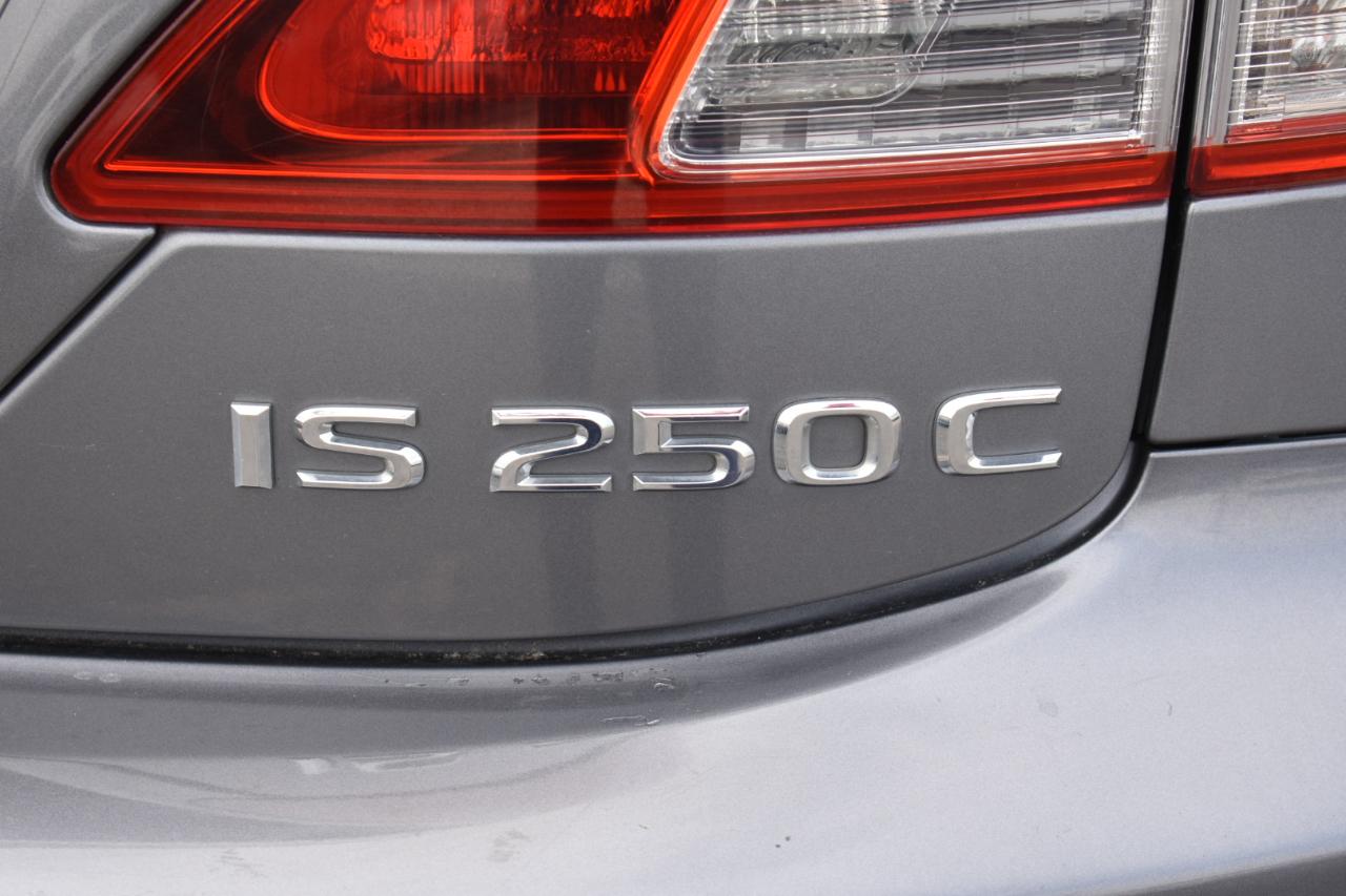 Lexus IS C 250 2013