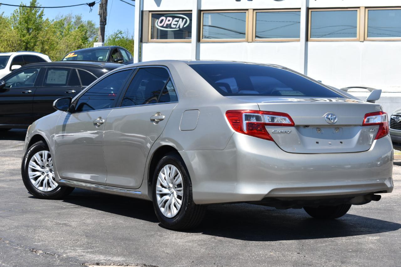 Toyota Camry LE 4D Sedan 2014
