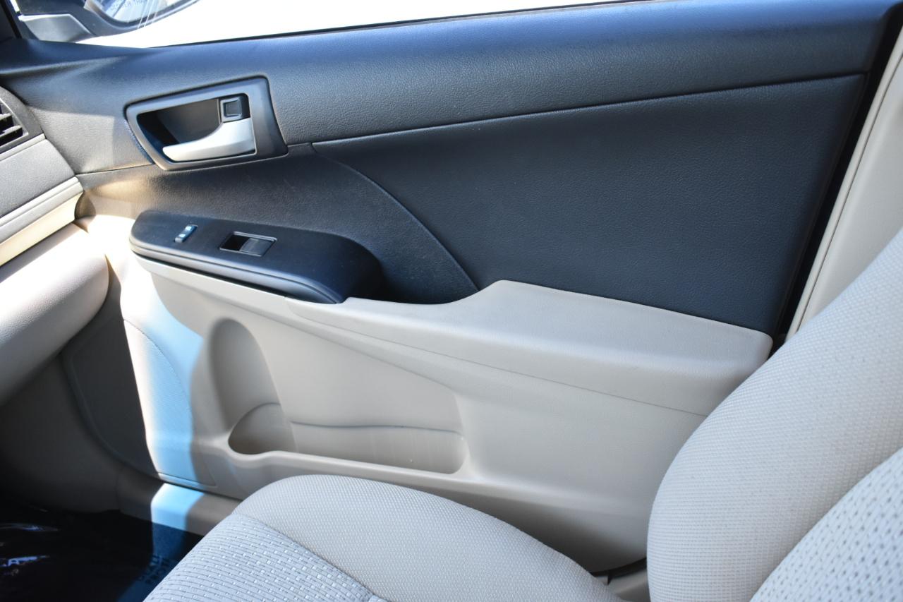 Toyota Camry LE 4D Sedan 2014