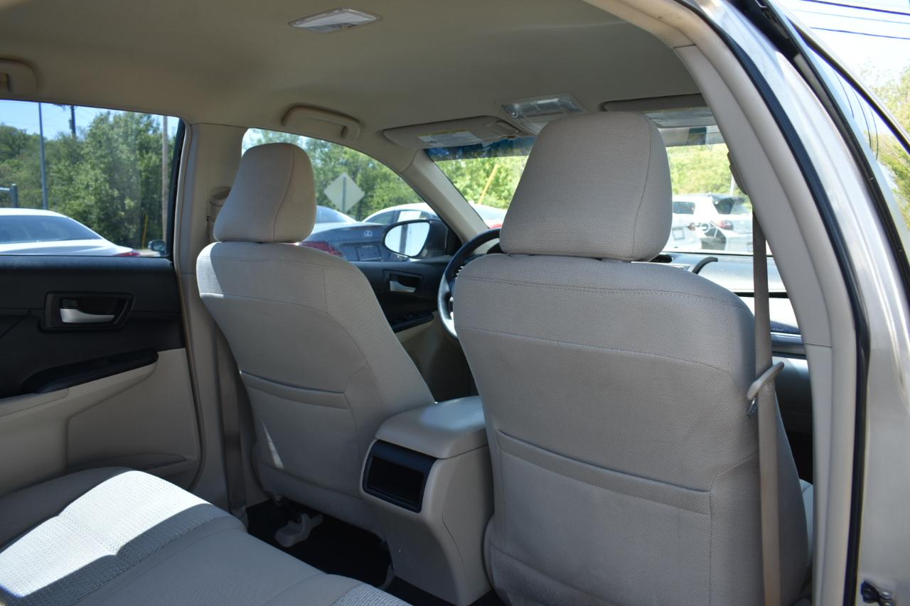 Toyota Camry LE 4D Sedan 2014