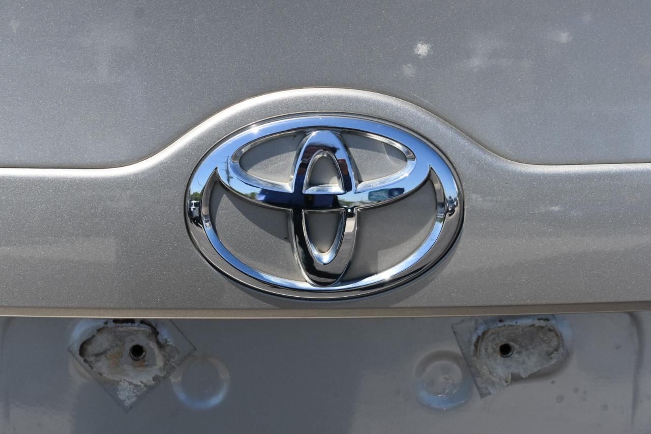 Toyota Camry LE 4D Sedan 2014