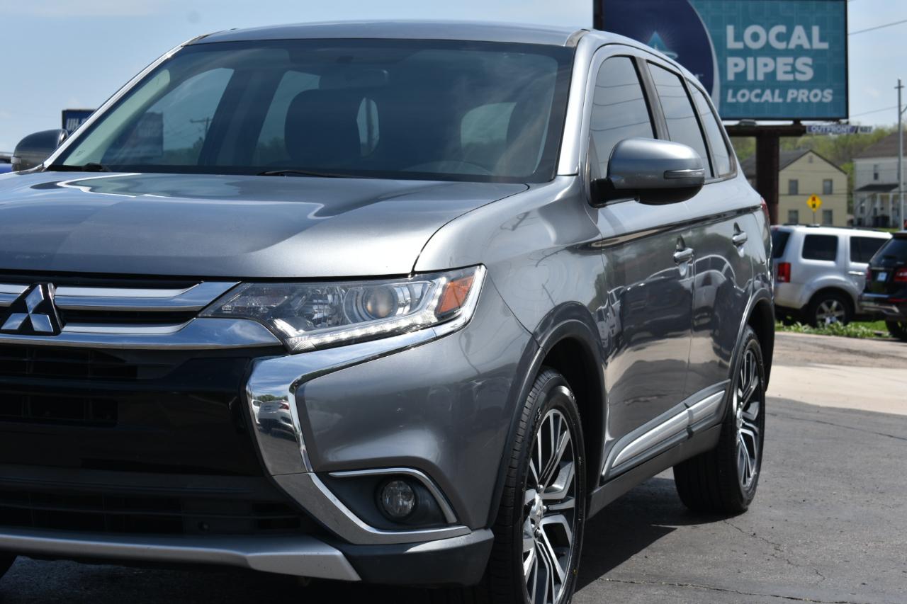 Mitsubishi Outlander SEL 2WD 2018