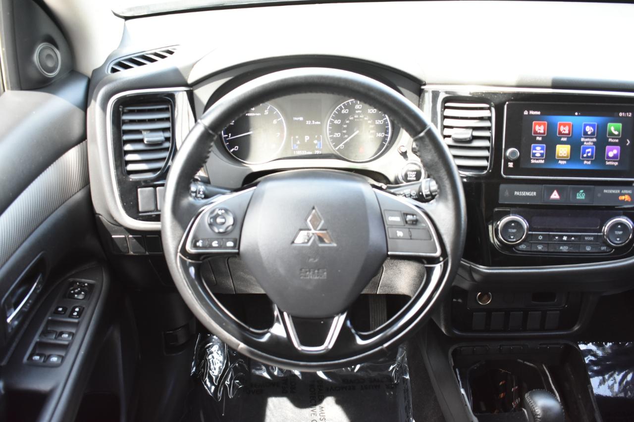 Mitsubishi Outlander SEL 2WD 2018