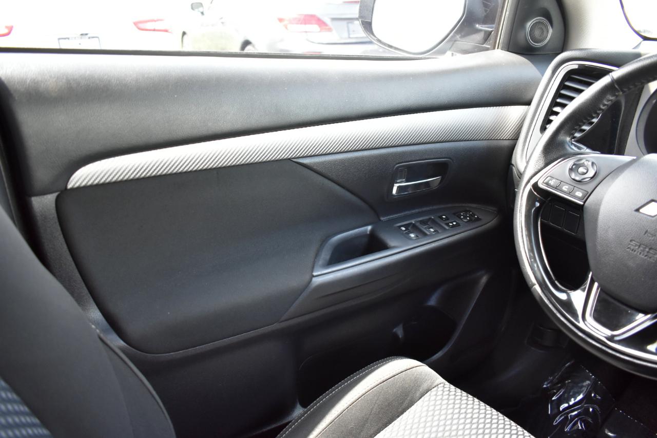 Mitsubishi Outlander SEL 2WD 2018