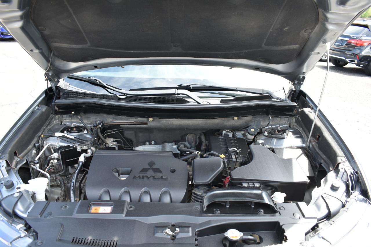 Mitsubishi Outlander SEL 2WD 2018