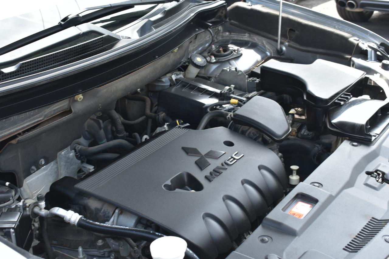 Mitsubishi Outlander SEL 2WD 2018
