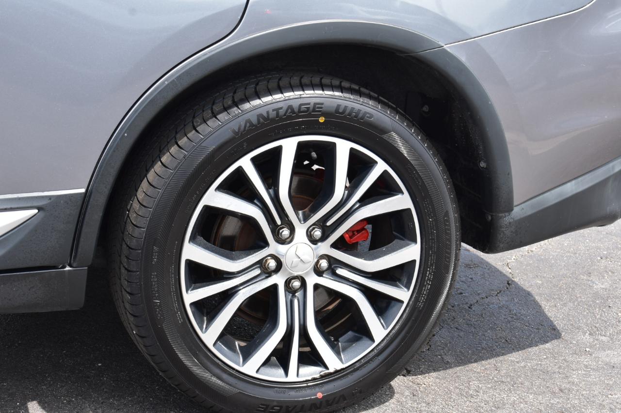 Mitsubishi Outlander SEL 2WD 2018