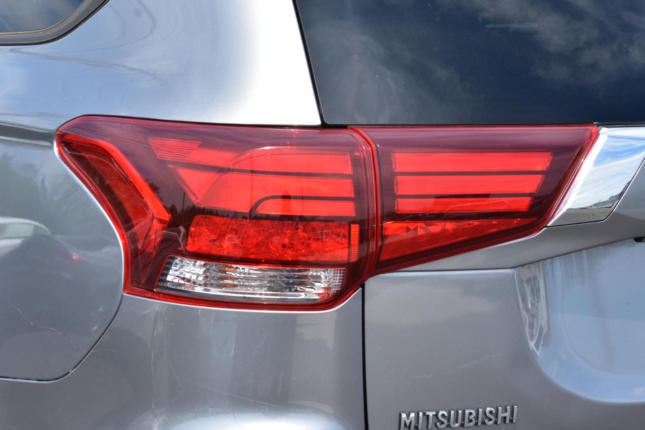 Mitsubishi Outlander SEL 2WD 2018