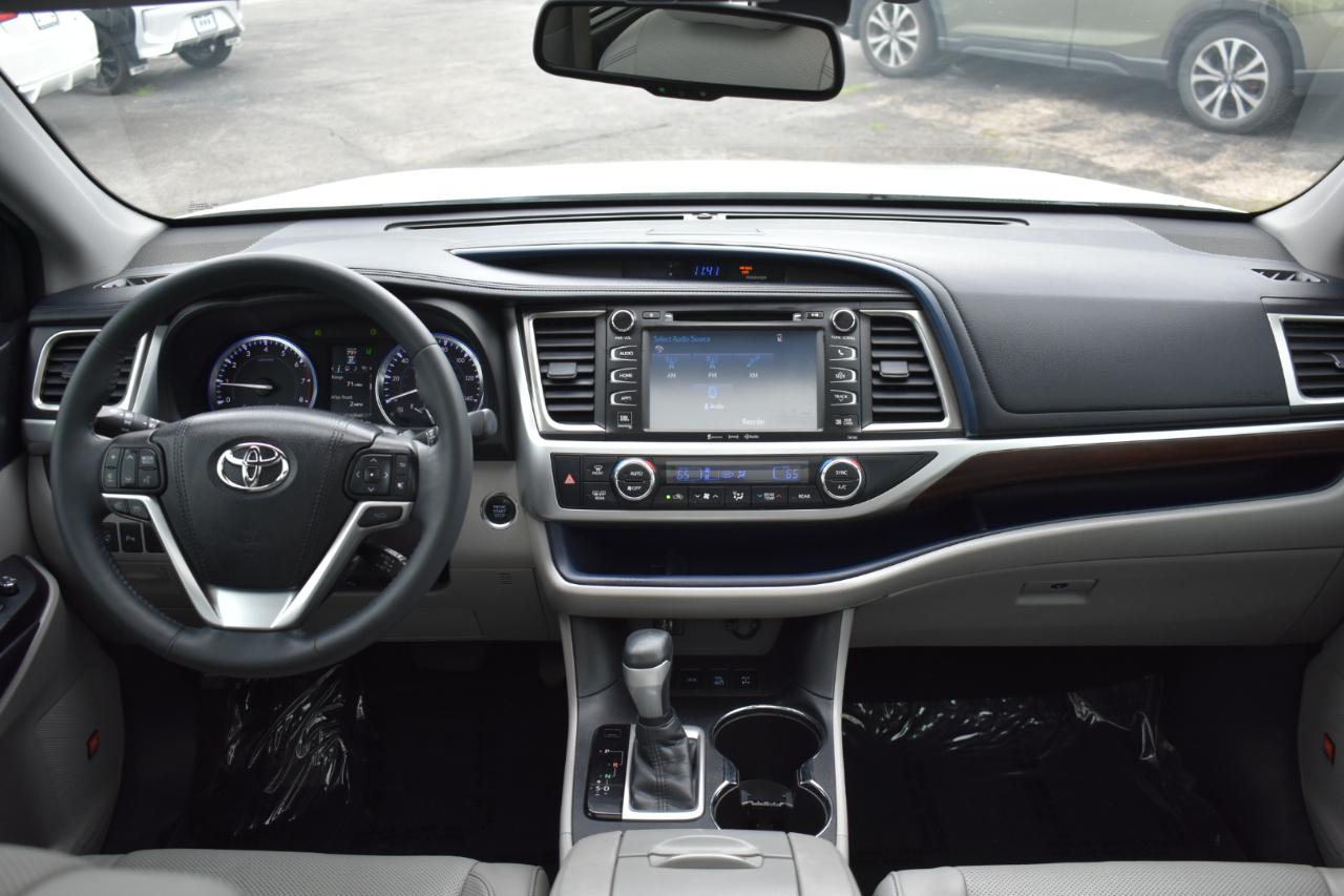Toyota Highlander Limited AWD V6 2016