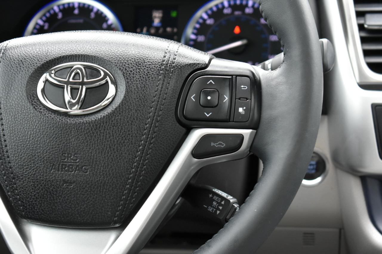 Toyota Highlander Limited AWD V6 2016