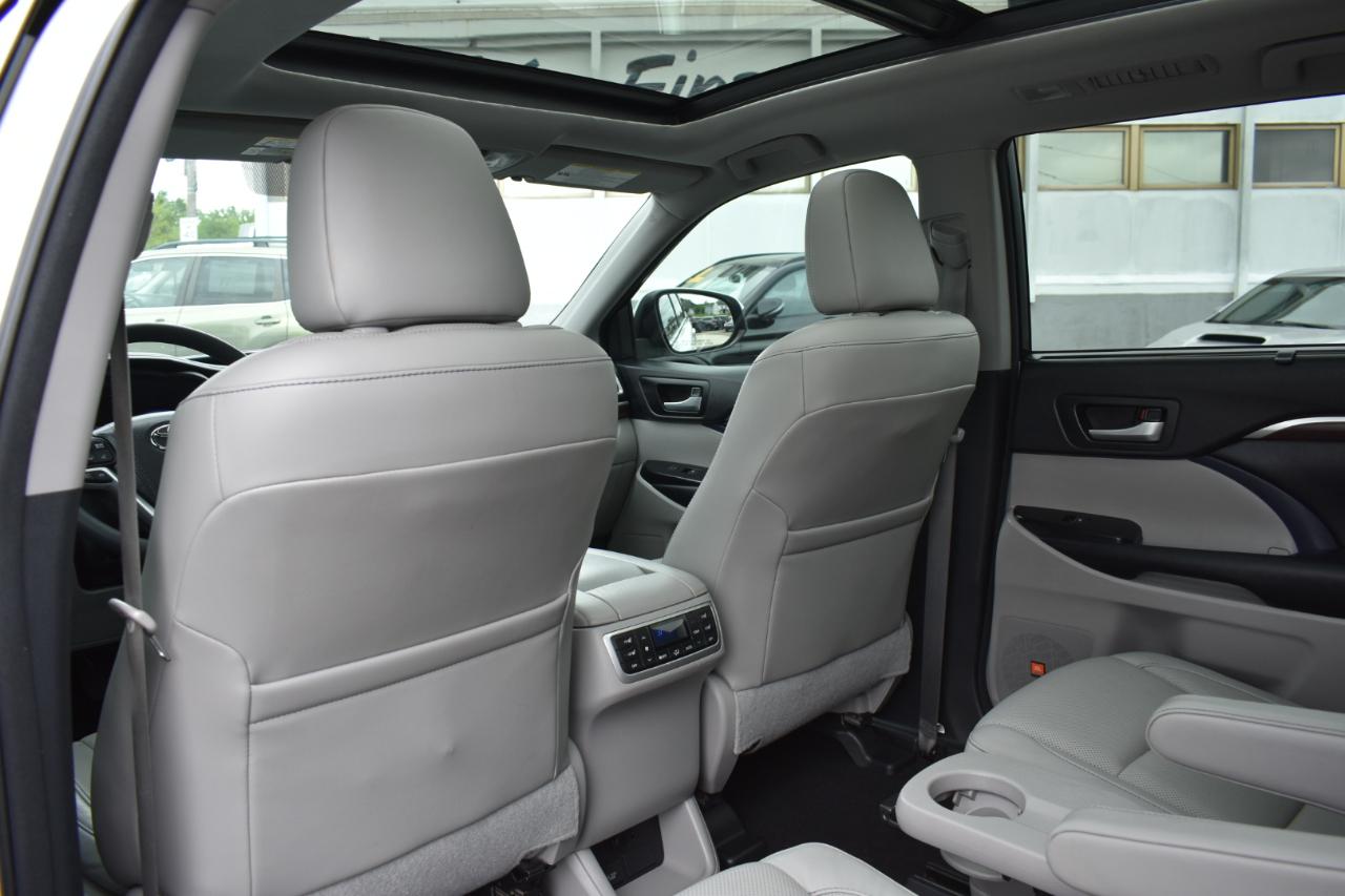 Toyota Highlander Limited AWD V6 2016