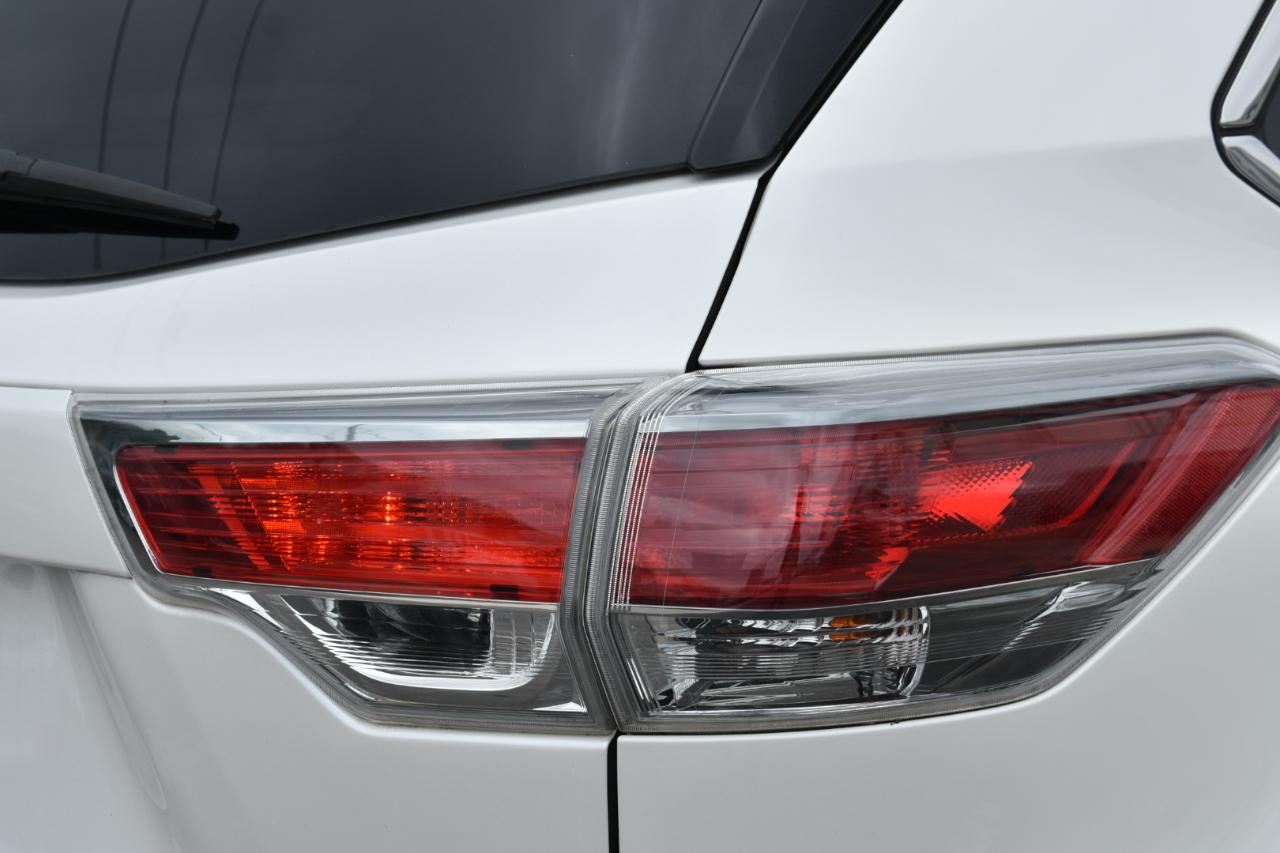 Toyota Highlander Limited AWD V6 2016
