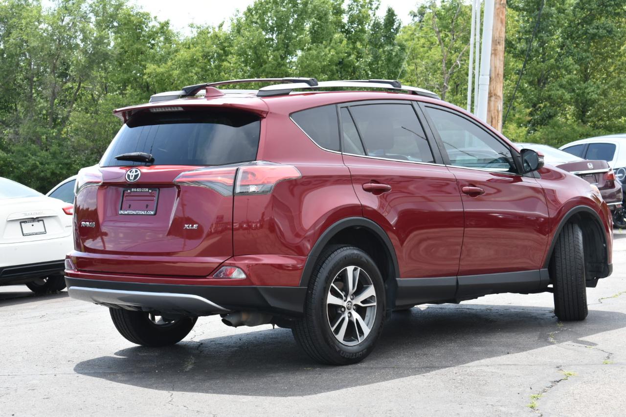 Toyota RAV4 XLE FWD 2018