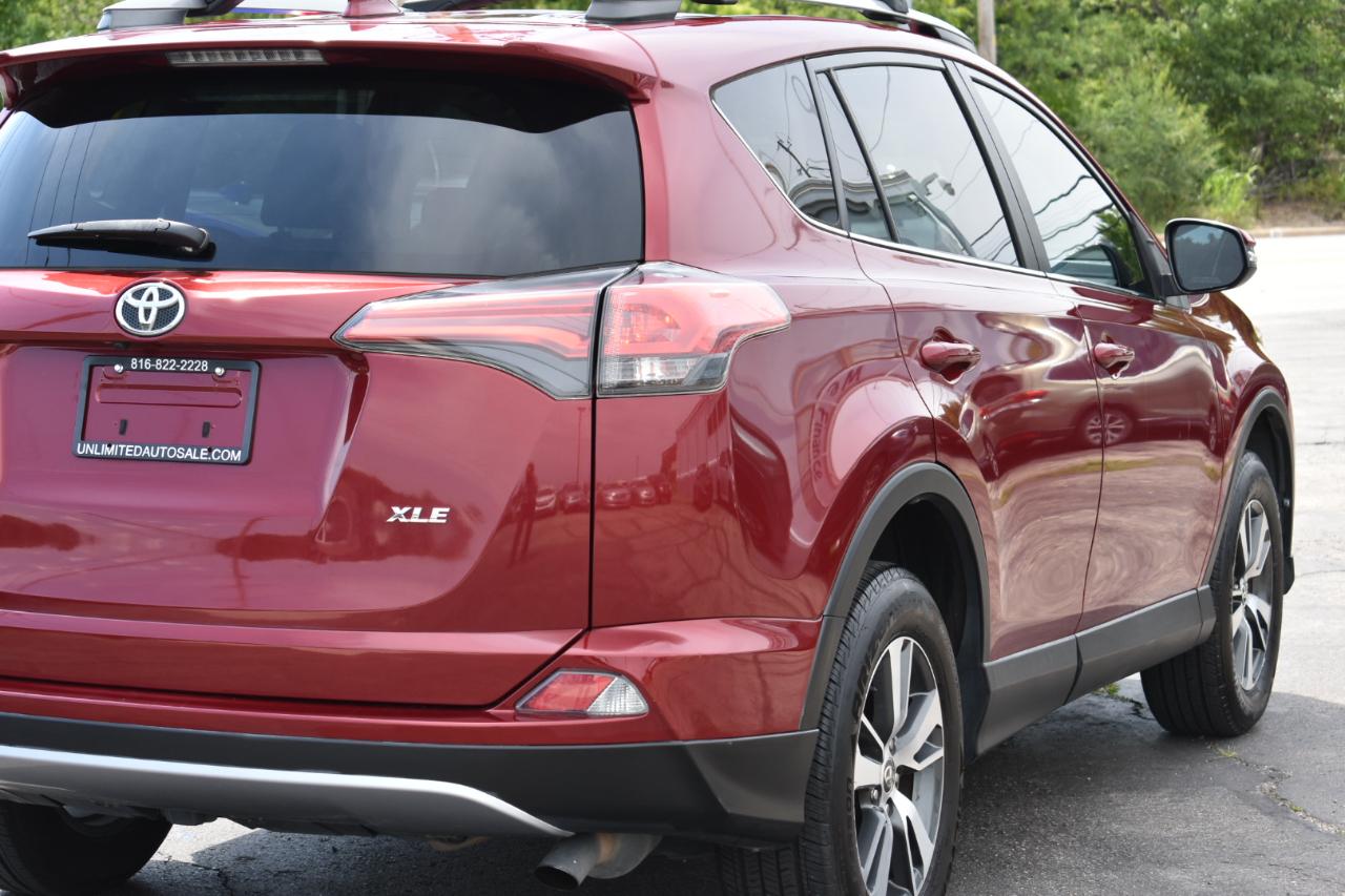 Toyota RAV4 XLE FWD 2018