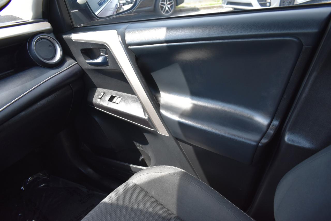 Toyota RAV4 XLE FWD 2018