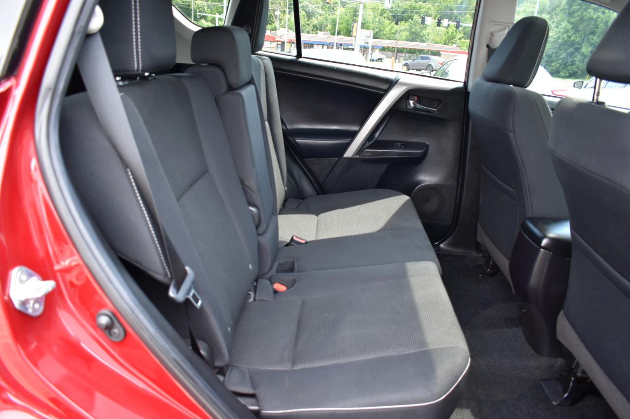 Toyota RAV4 XLE FWD 2018