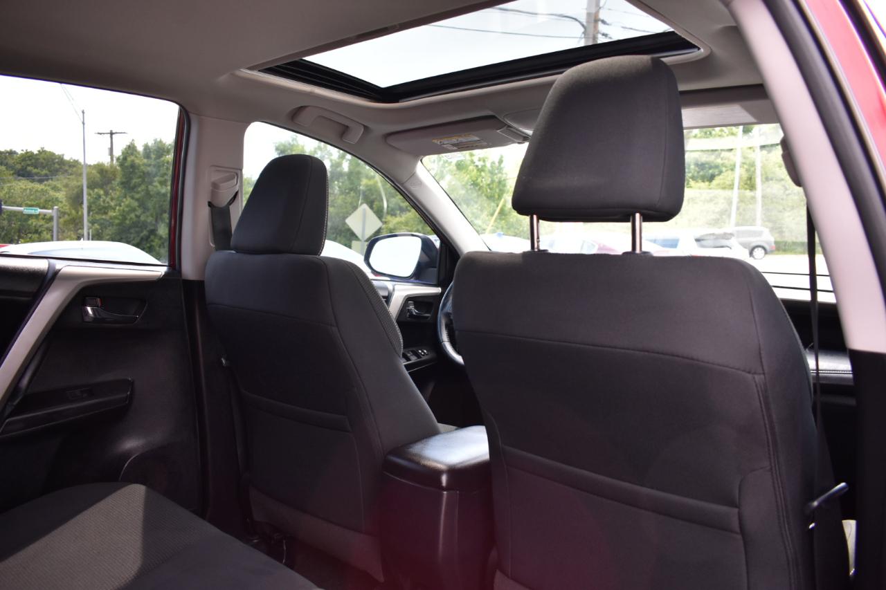 Toyota RAV4 XLE FWD 2018