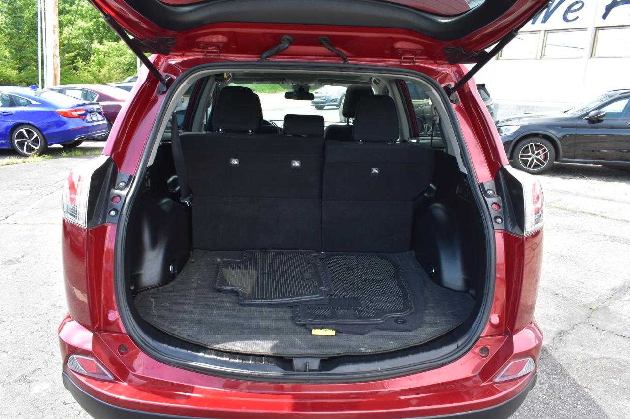 Toyota RAV4 XLE FWD 2018
