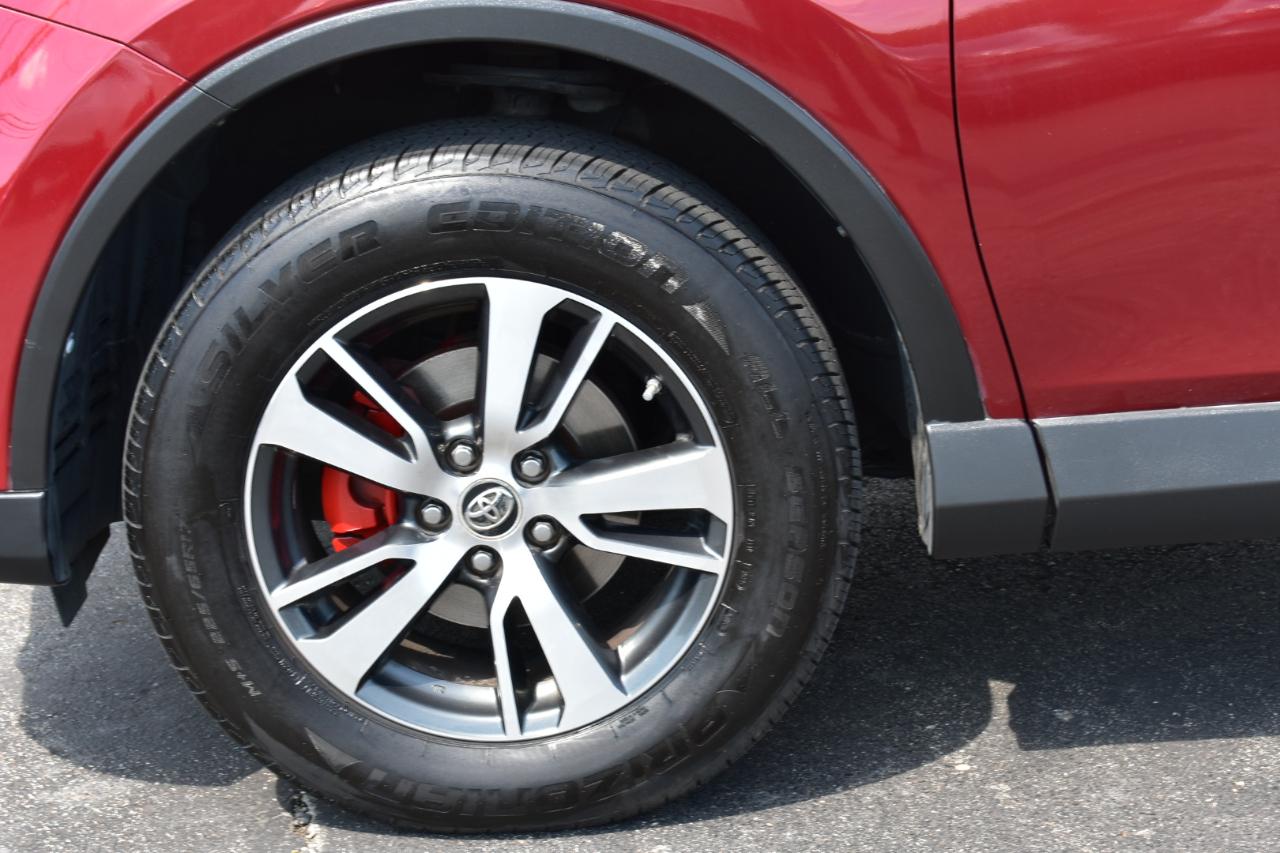 Toyota RAV4 XLE FWD 2018