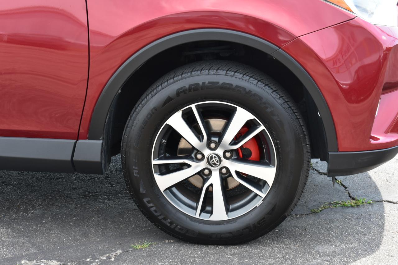 Toyota RAV4 XLE FWD 2018