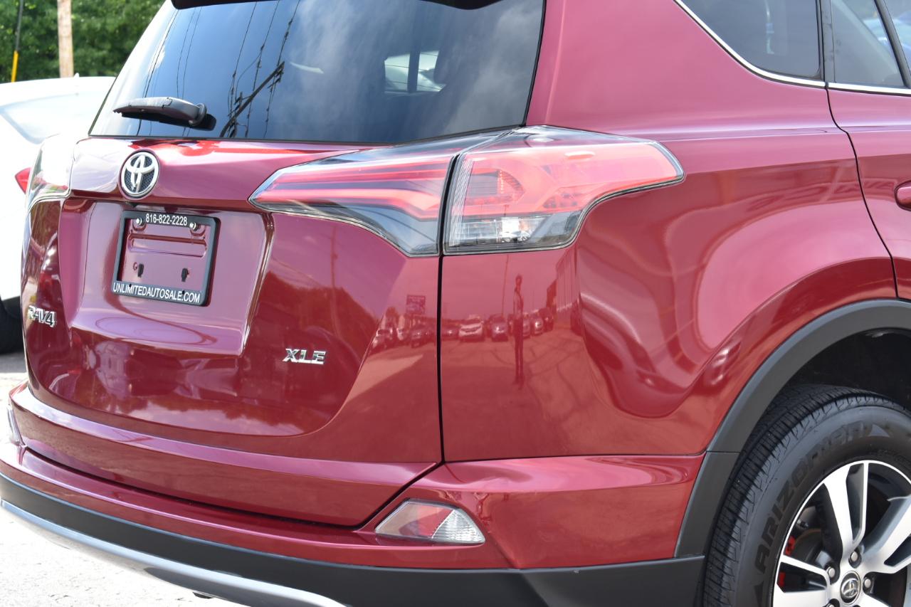 Toyota RAV4 XLE FWD 2018