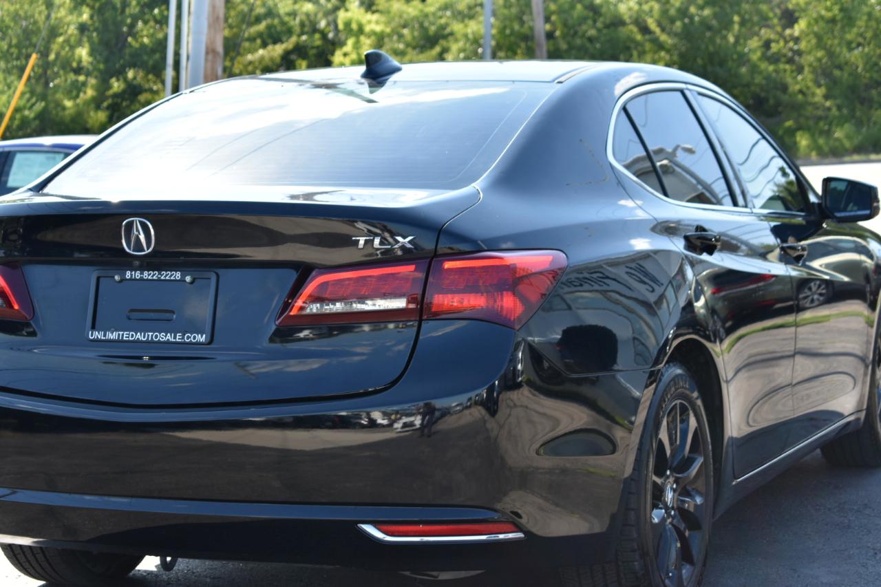 Acura TLX Base 2.4L 2017