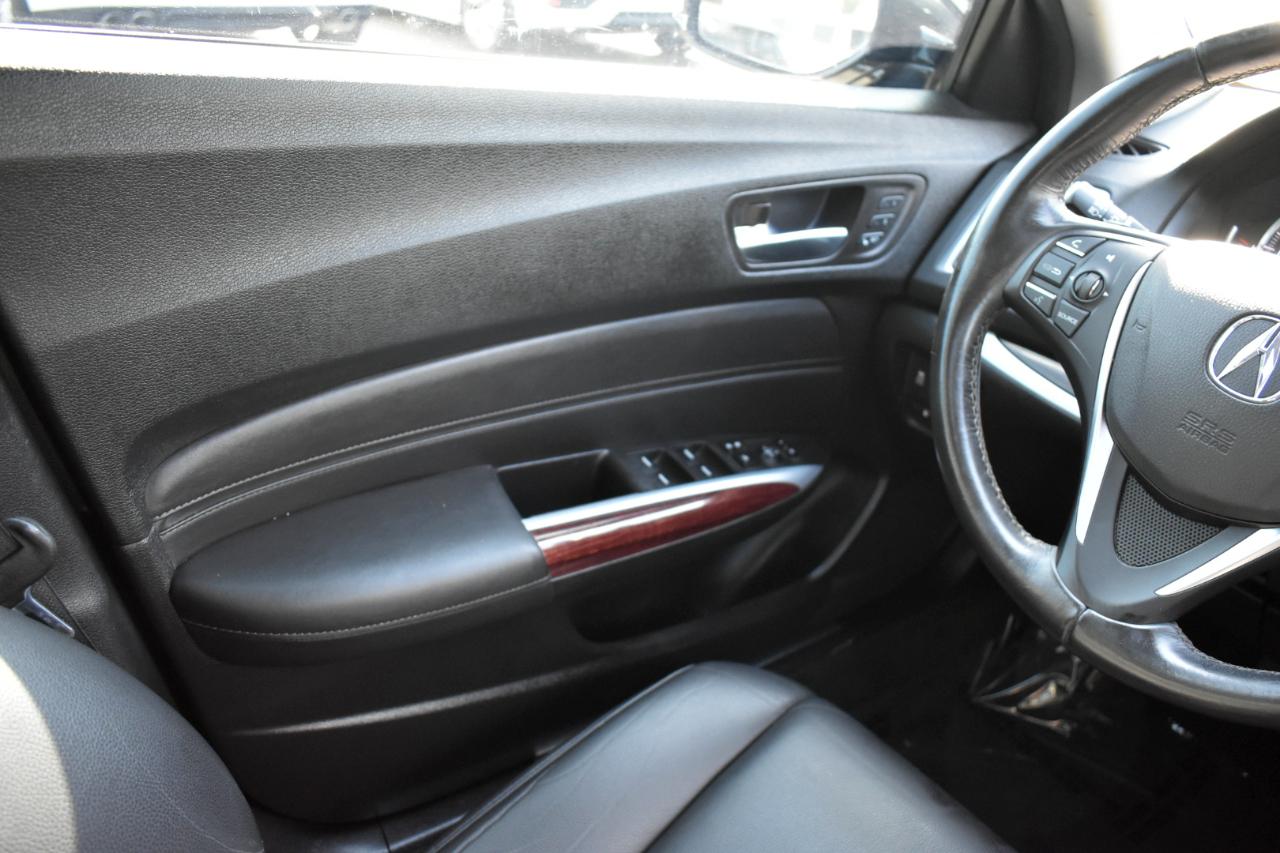Acura TLX Base 2.4L 2017