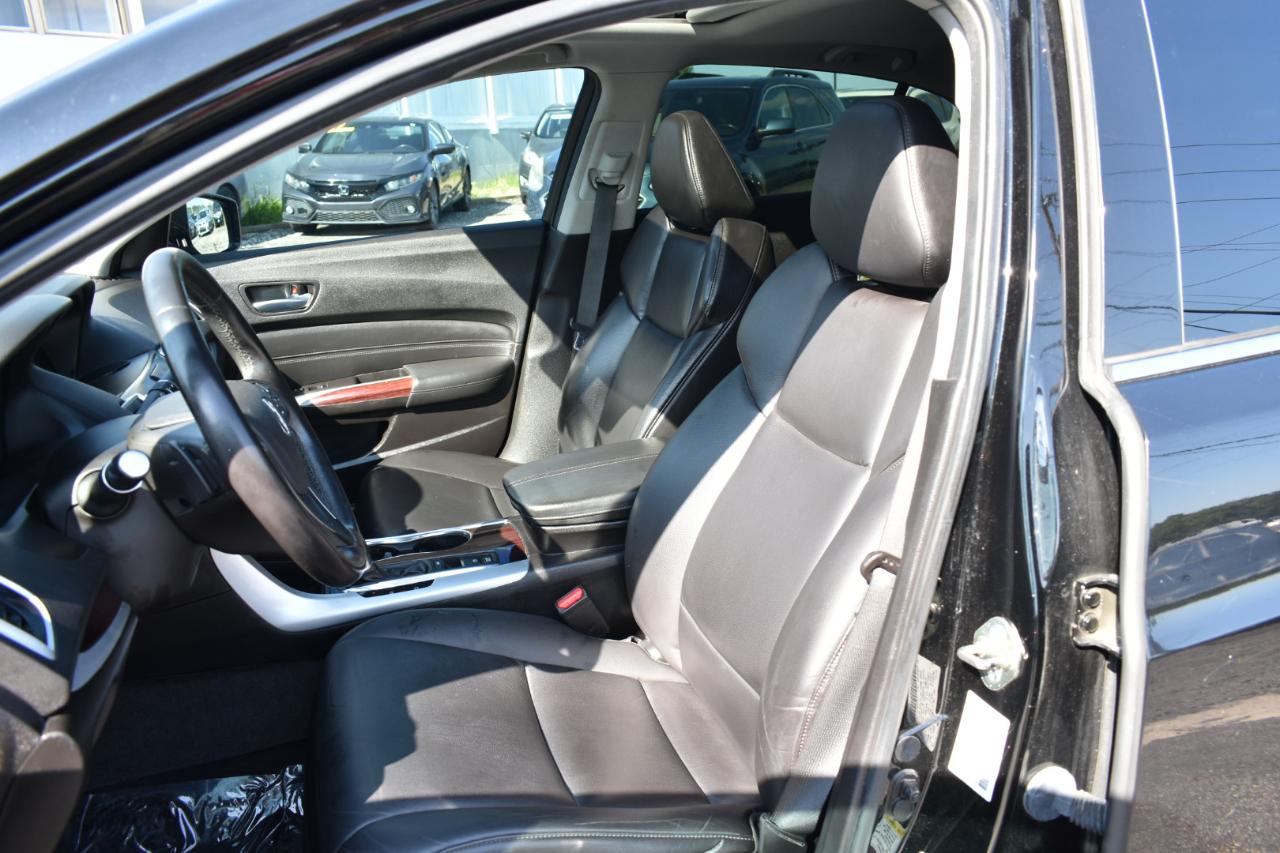 Acura TLX Base 2.4L 2017