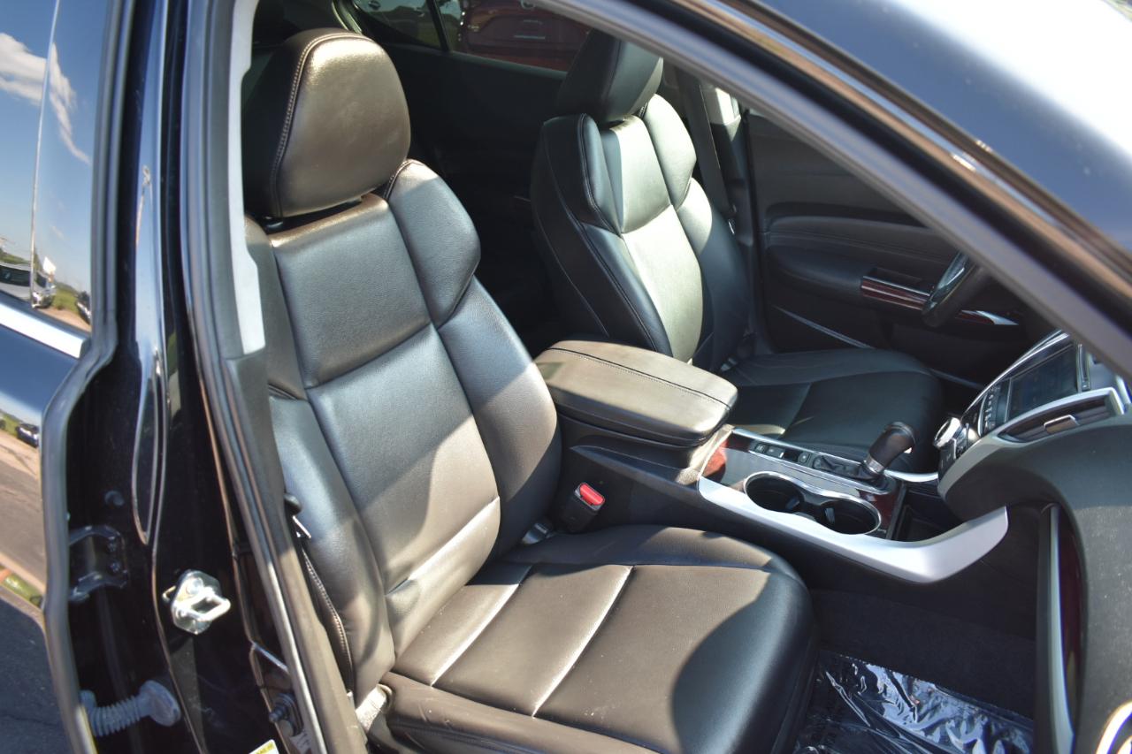 Acura TLX Base 2.4L 2017