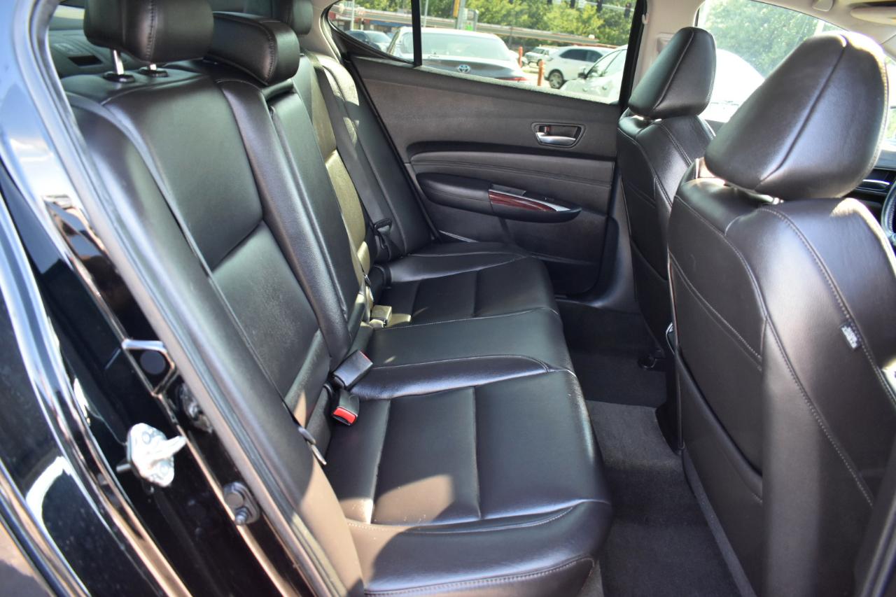 Acura TLX Base 2.4L 2017
