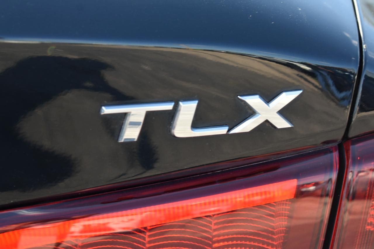 Acura TLX Base 2.4L 2017