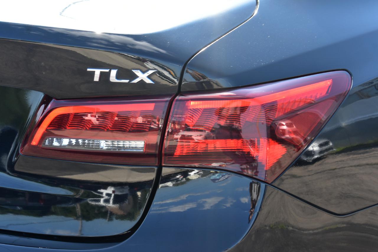 Acura TLX Base 2.4L 2017