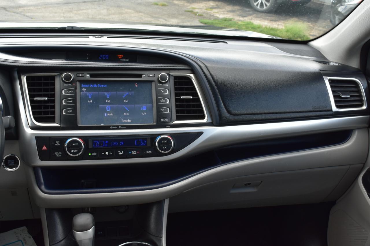 Toyota Highlander XLE FWD V6 2015