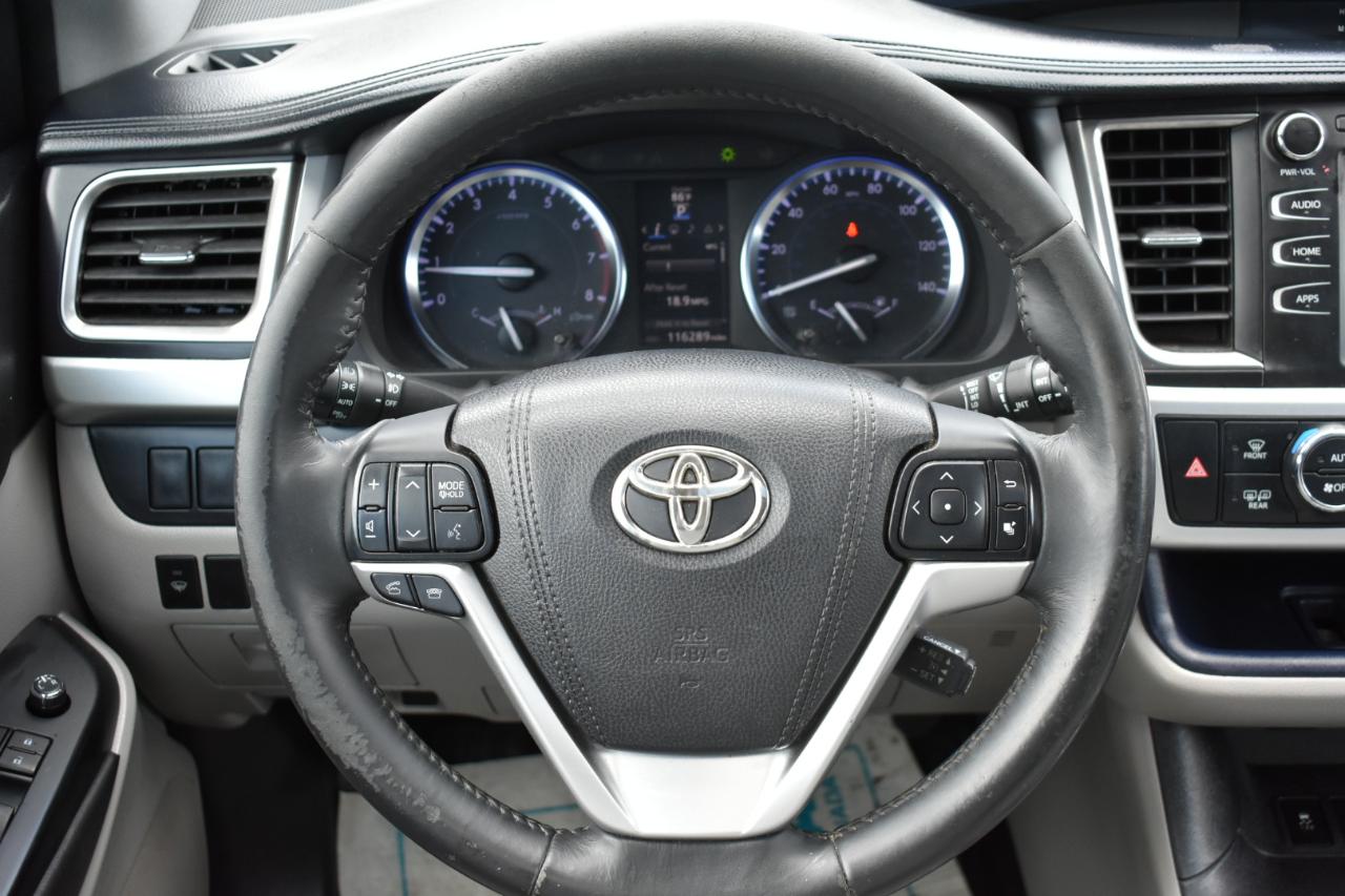 Toyota Highlander XLE FWD V6 2015