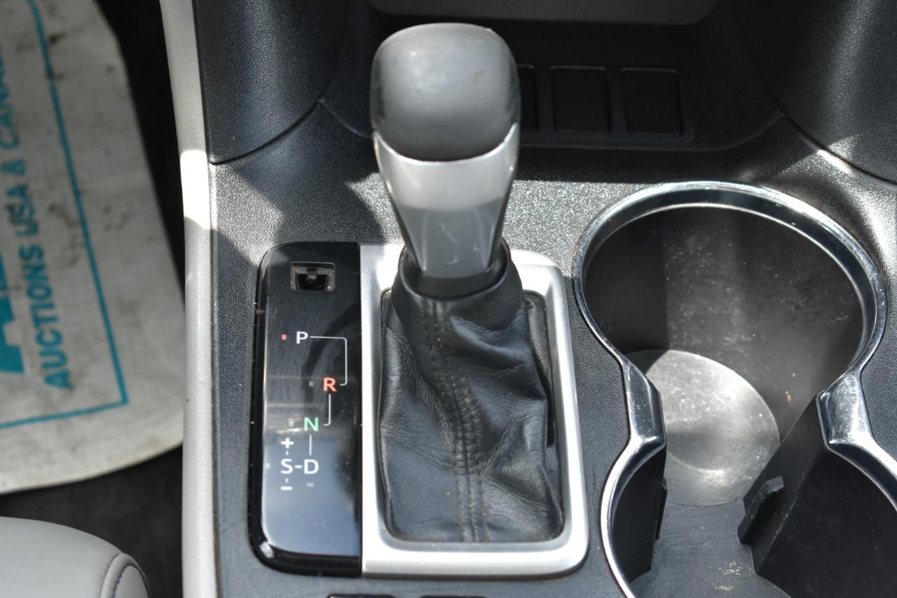 Toyota Highlander XLE FWD V6 2015